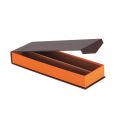 Coffret carton choco. rectangle 2 ranges  marron/orange  ferm. aimante  23x7.5x3.3