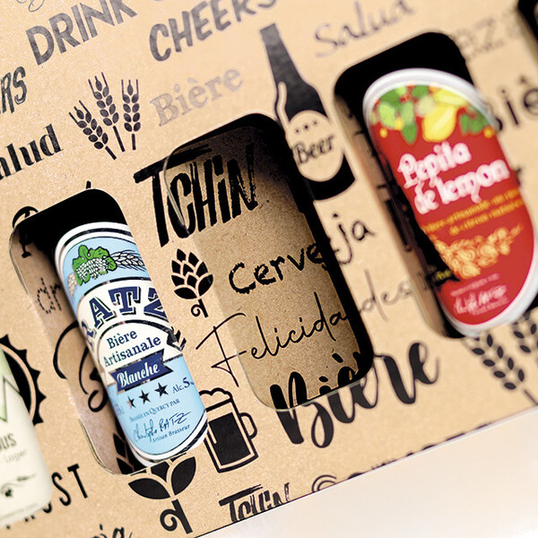 Valisette carton kraft 6 bières long neck décor noir poignée