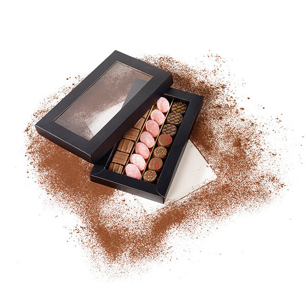 Coffret carton rectangle chocolats 3 rangées noir/or fenêtre PET