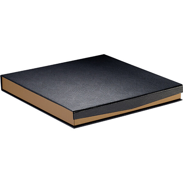 Caja cartón cuadrada chocolates 7 líneas cobre/negro impresión UV cierre magnético