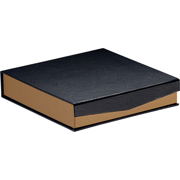 Caja cartón cuadrada chocolates 4 líneas cobre/negro impresión UV cierre magnético