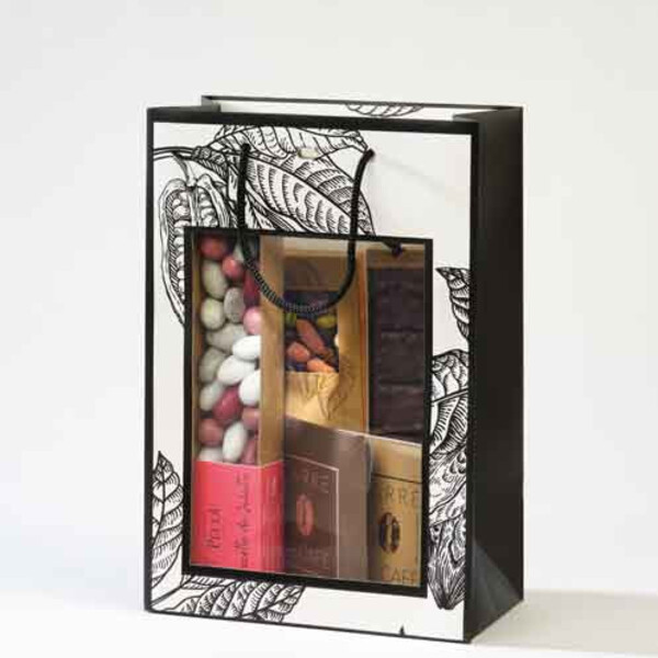 Bolsa papel PRESTIGIO CACAO blanco/negro ventana PET asas cordón negro ojal