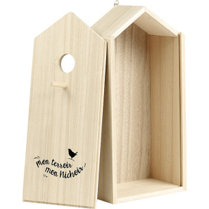 Wooden box in the shape of a nature birdhouse 2